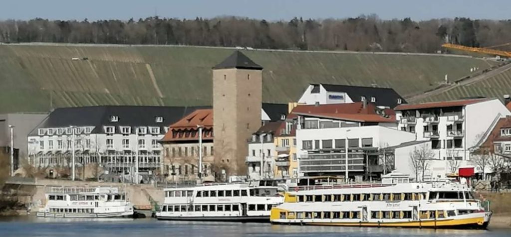 Landebrücken für Fahrgastschifffahrt